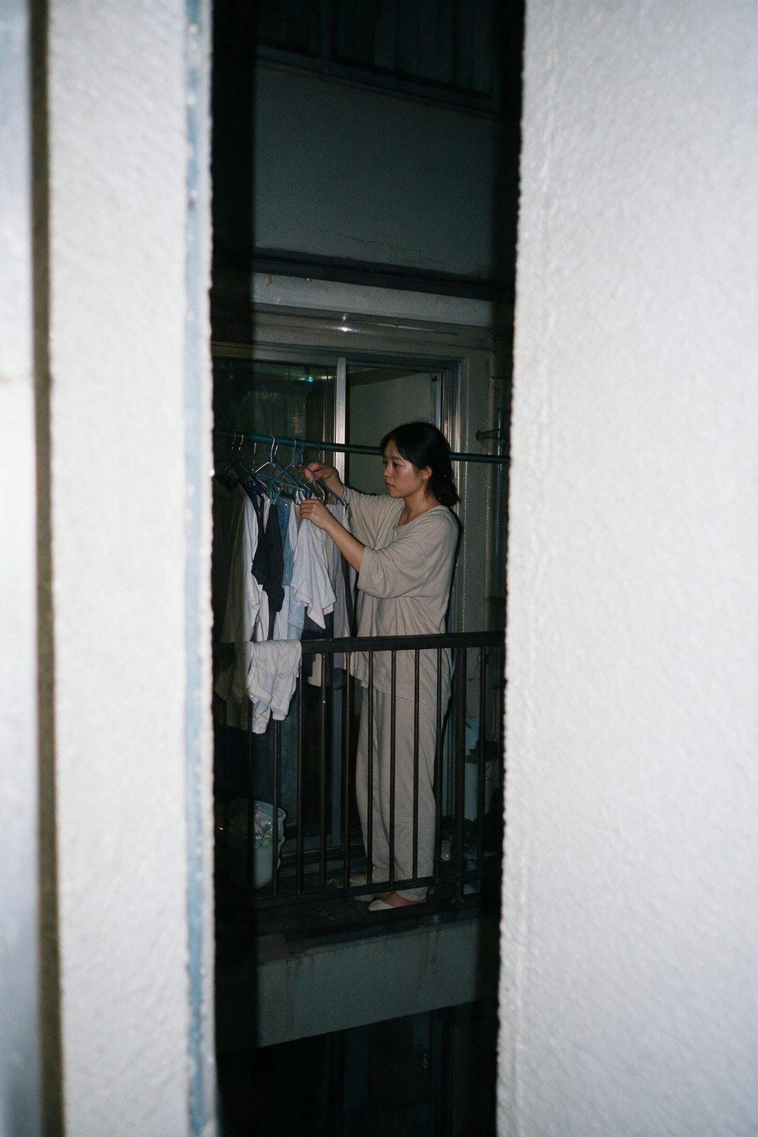 ［実写級］壁の薄い部屋に置き忘れたカメラ ─ 隣の奥さん（25）・テープ28本 サンプル画像 6