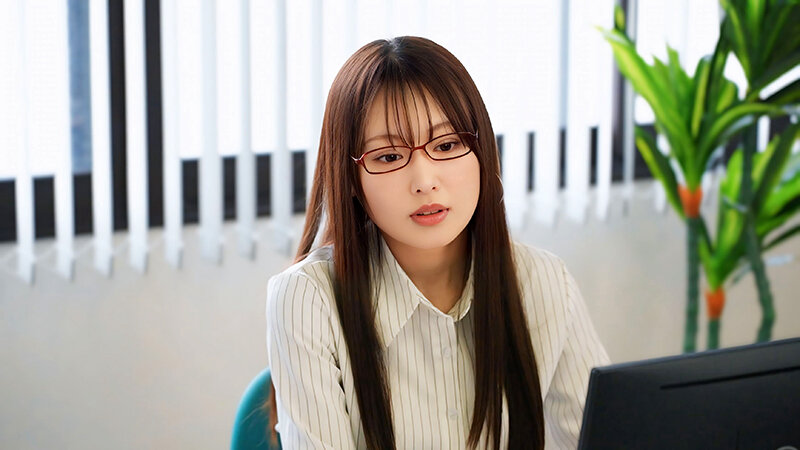 パワハラ女上司の裏の顔～部下に強くあたり散らし、人格否定までする裏で社長の前では従順な玩具だった～ 葉月まゆ サンプル画像 1