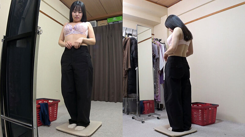 北村海智 濡れてテカってピッタリ密着 神スク水 可愛い女子のスクール水着姿をじっとりと堪能!着替え撮影から始まり貧乳から巨乳にパイパン、ハミ毛、ジョリワキ等のフェチ接写やローションソーププレイやスク水ぶっかけ等を完全着衣で楽しむAV サンプル画像 1