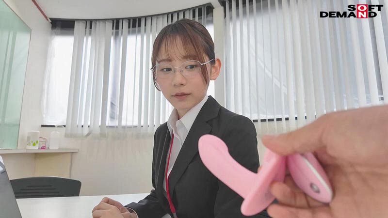 SOD女子社員人事部2年目与田ひかげが悶絶ガマン業務に挑戦！未来の後輩が見守る中で責められ会社説明会！ サンプル画像 2