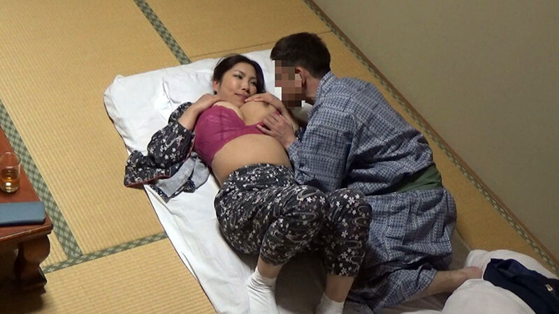 だめ、お仕事の途中なのに オチ〇ポで気持ちよくなってる… サンプル画像 3