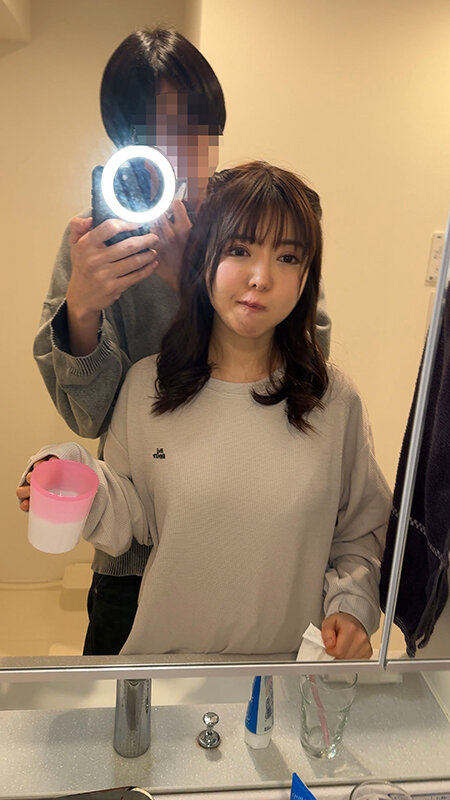 朝からまったりいちゃいちゃ現役グラドル彼女と寝起きで即ハメおはよう中出しSEX サンプル画像 2