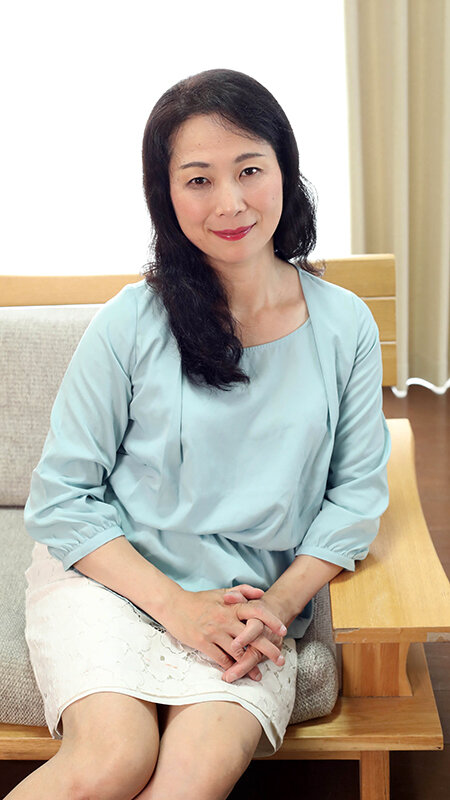 遅咲き熟女 良き妻・良き母を務めてきた遊びを知らないお堅い女が…過呼吸になるほどの濃密なSEX 60人8時間4 サンプル画像 1