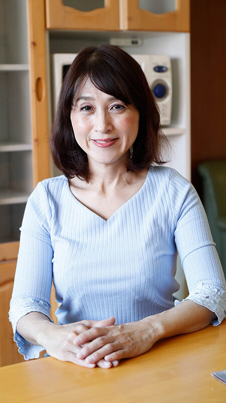 遅咲き熟女 良き妻・良き母を務めてきた遊びを知らないお堅い女が…過呼吸になるほどの濃密なSEX 60人8時間4 サンプル画像 2