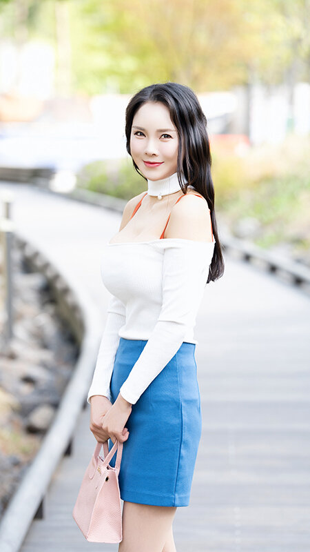 韓国美女に自慢のデカチンを見せつけたら… ヒア サンプル画像 5