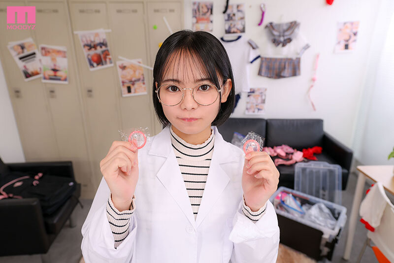 【VR】ボクのチ〇コを使ってエロ研究ばかりする陰キャエロ研サークルの部員佐々倉さん 佐々倉ひより サンプル画像 2